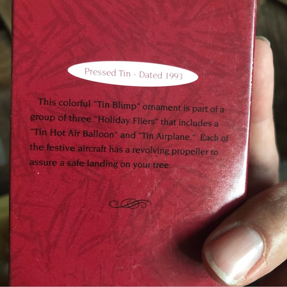 Hallmark Ornament Blimp 1993 from Holiday Fliers Collection - Picture 5 of 5